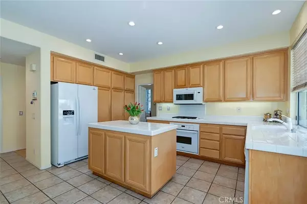 Tustin, CA 92782,12441 N La Coste Drive