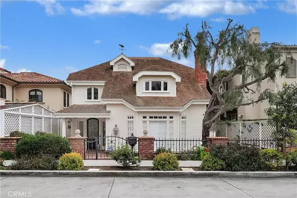 250 Poppy Avenue, Corona Del Mar, CA 92625