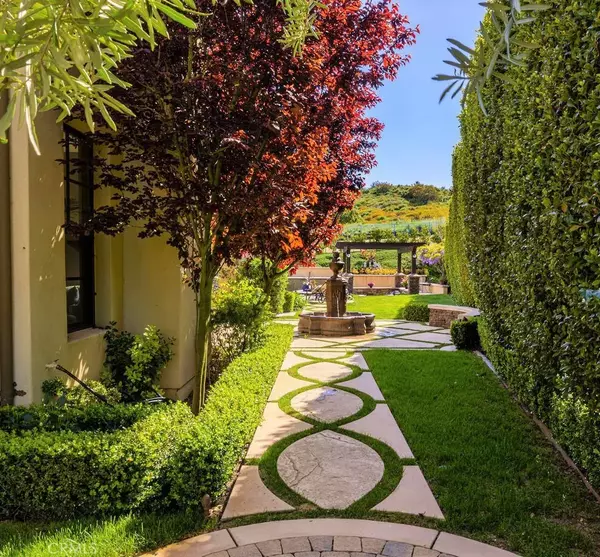 Newbury Park, CA 91320,757 Via Donte