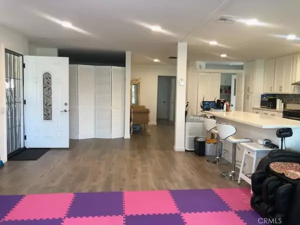 Stanton, CA 90680,11250 Beach #22