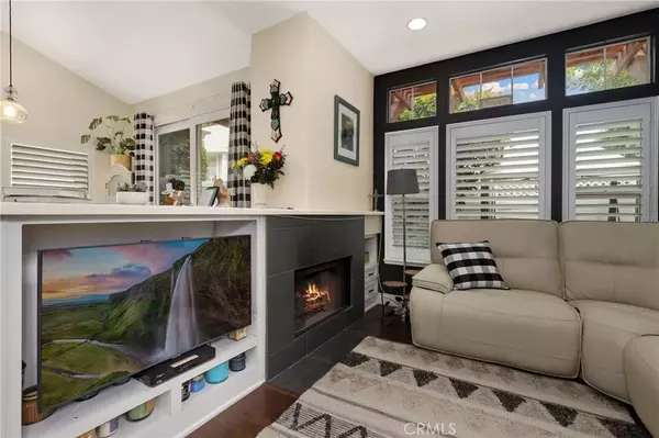 Brea, CA 92821,166 Iris Ln.