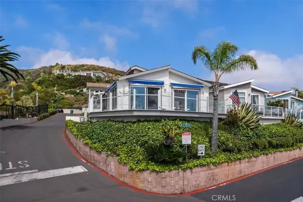 Laguna Beach, CA 92651,30802 Coast #F1