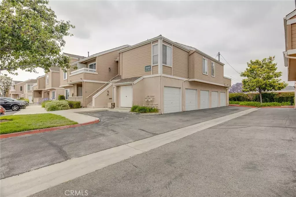 Stanton, CA 90680,10335 W Briar Oaks Drive #E