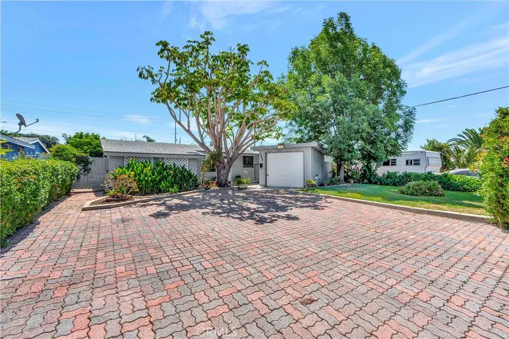 Anaheim, CA 92804,11852 Poes Street