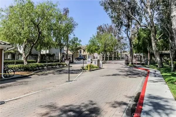 Harbor City, CA 90710,1041 Harbor Village Drive #B