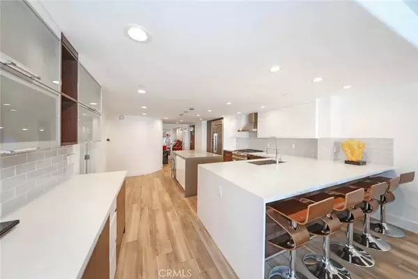 San Clemente, CA 92672,410 Corto Lane #E