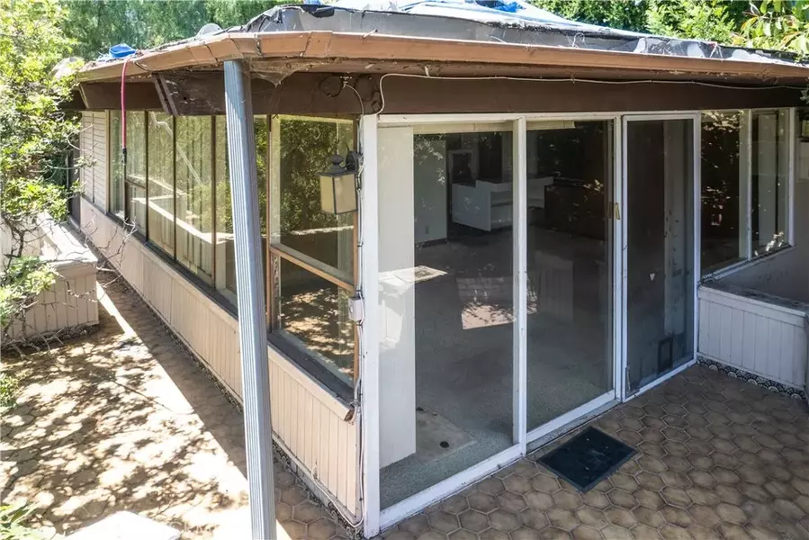 4009 Weslin Avenue, Sherman Oaks, CA 91423