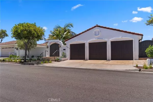 1315 Seacrest Drive, Corona Del Mar, CA 92625