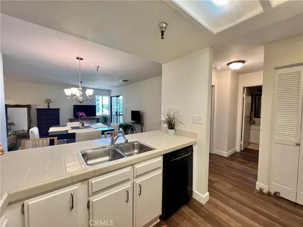 Huntington Beach, CA 92648,18900 Delaware Street #341