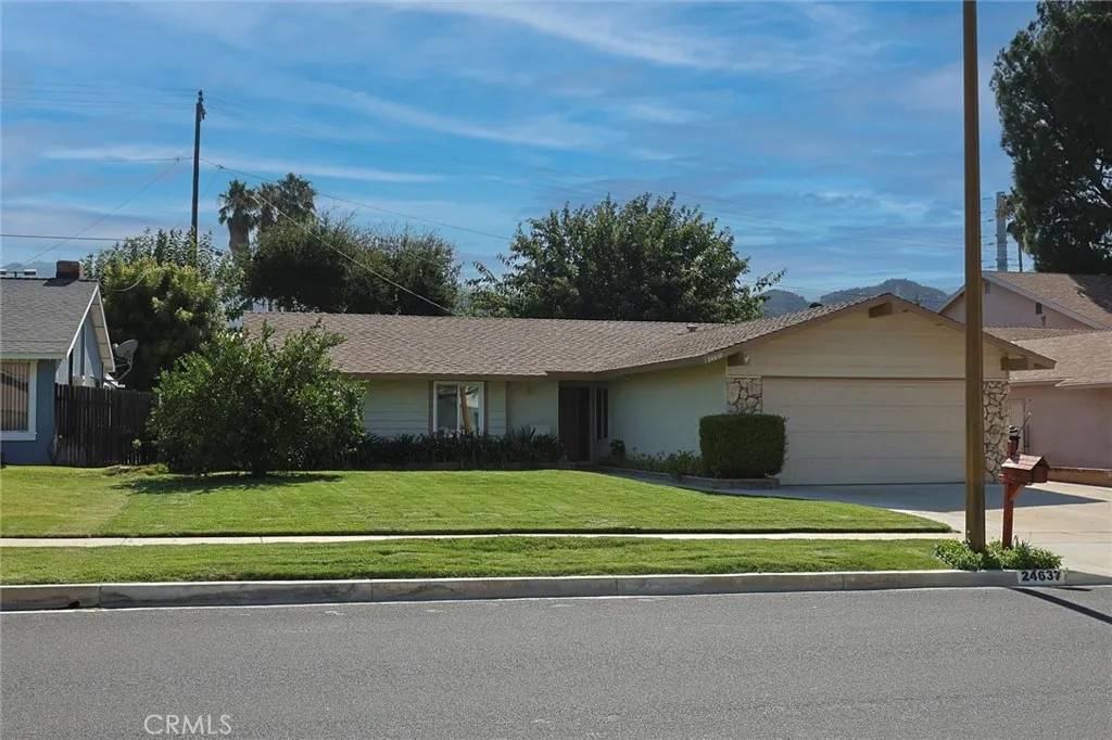24637 Fourl Road, Newhall, CA 91321