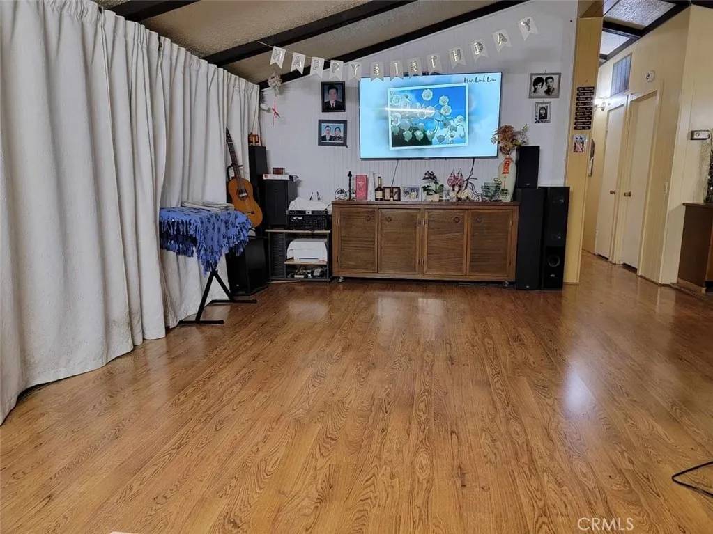 Stanton, CA 90680,10550 Western Ave SPACE 1