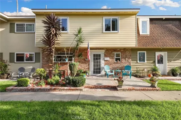 8192 Woolburn Drive, Huntington Beach, CA 92646