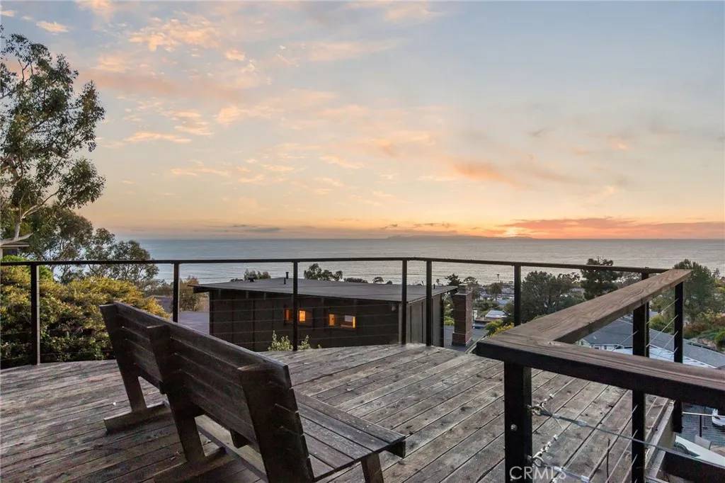 Laguna Beach, CA 92651,22315 3rd Avenue