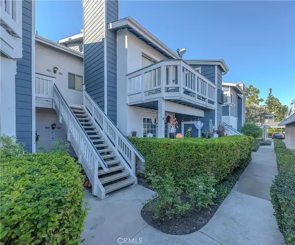 16445 Aberdene Mountain #117, Fountain Valley, CA 92708