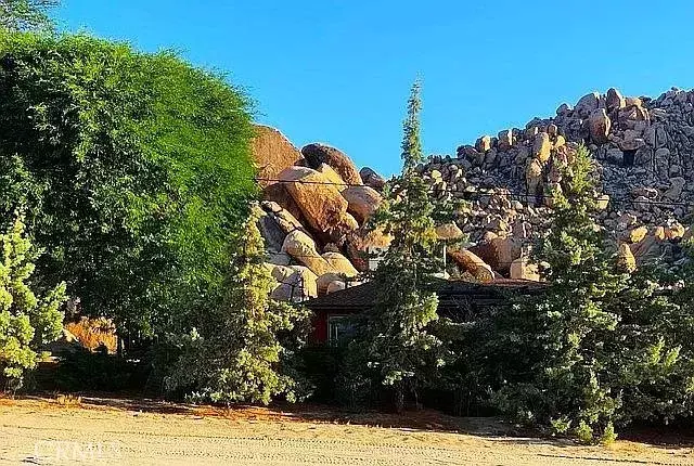 Joshua Tree, CA 92252,66058 Foothill
