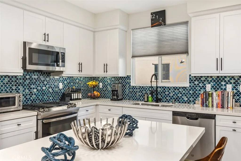 306 Vintage Way, Tustin, CA 92780