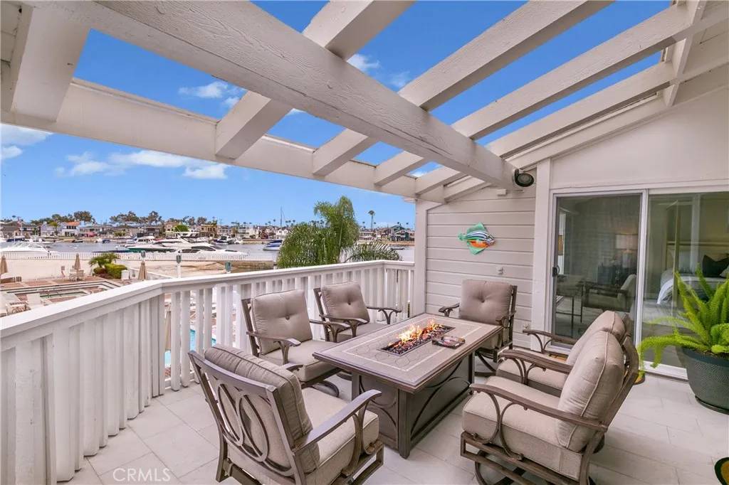 971 Bayside #410, Newport Beach, CA 92660