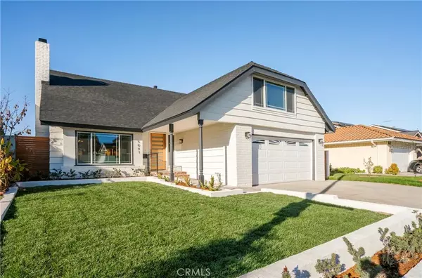 La Palma, CA 90623,5041 La Luna Drive