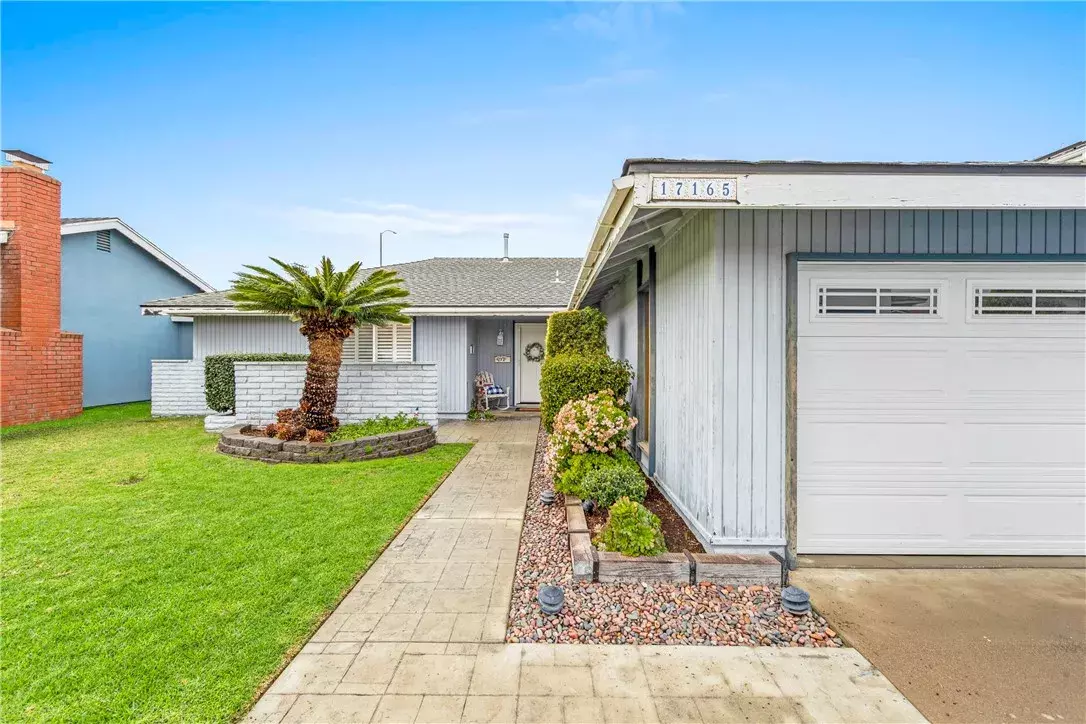 Fountain Valley, CA 92708,17165 Buttonwood Street