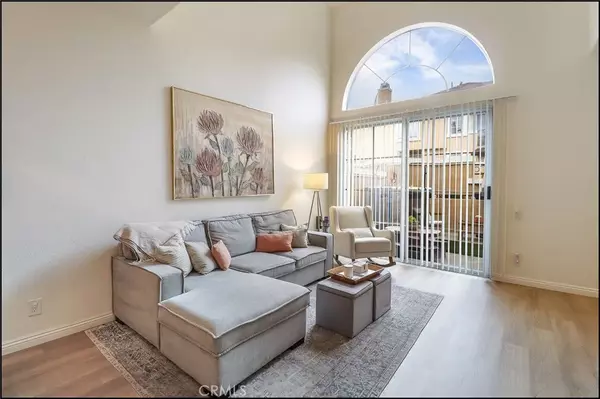 Aliso Viejo, CA 92656,5 Ovation Lane