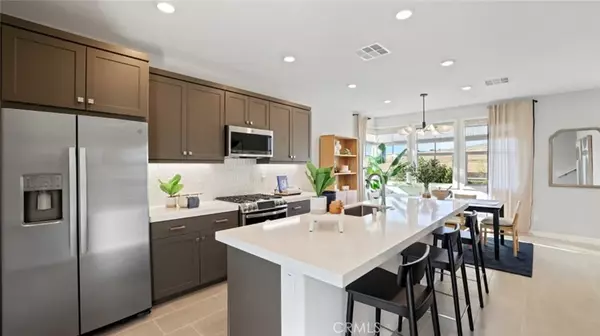 60 Harness Way, Rancho Mission Viejo, CA 92694