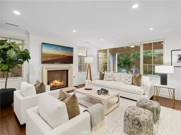 Irvine, CA 92618,62 Livia