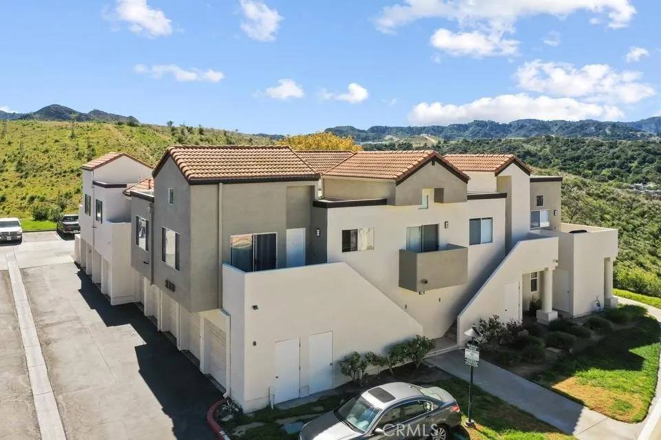 21200 Trumpet Drive #205, Newhall, CA 91321