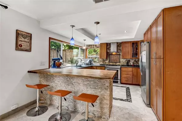 Tustin, CA 92780,1611 Green Meadow Avenue