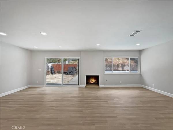 Canyon Country, CA 91387,28906 Gladiolus Drive