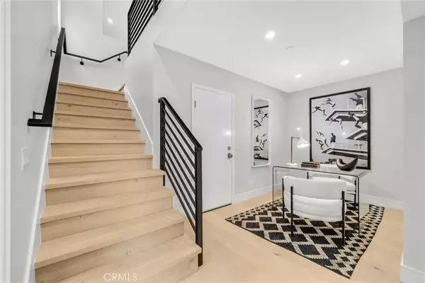 Corona Del Mar, CA 92625,424 Orchid Avenue #Back Unit