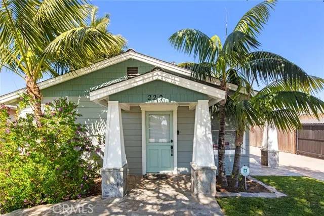 222 Costa Mesa Street, Costa Mesa, CA 92627