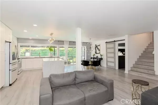 Costa Mesa, CA 92626,511 Sturgeon Drive Drive