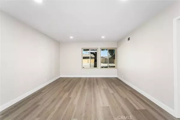 La Palma, CA 90623,5225 Banbury