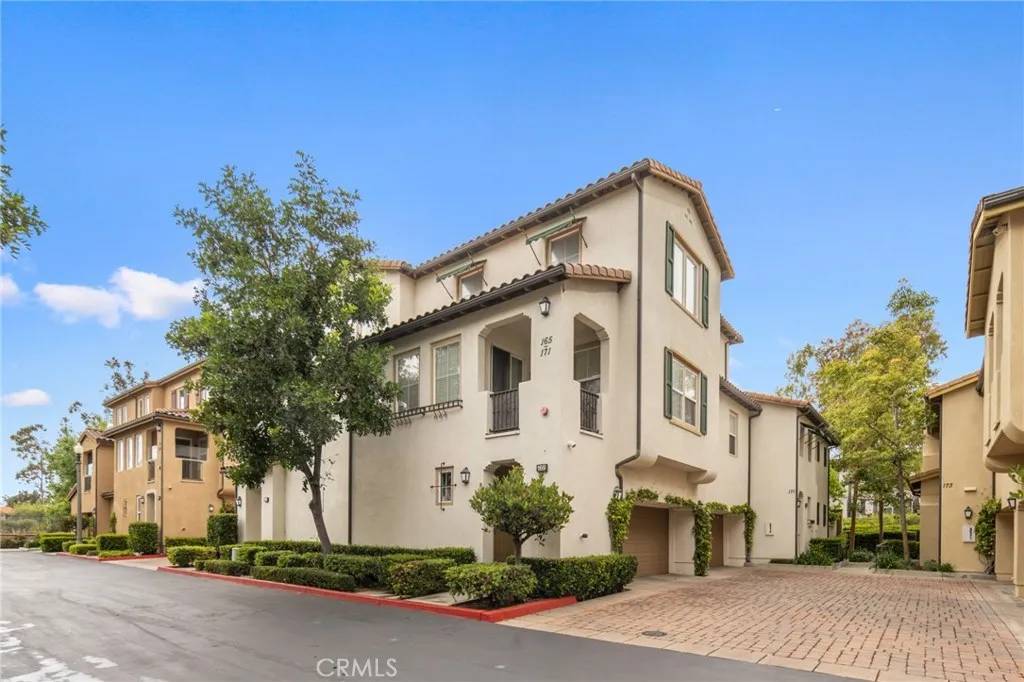 171 Lockford, Irvine, CA 92602
