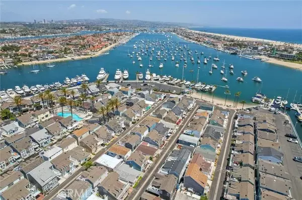 Newport Beach, CA 92663,33 El Paseo