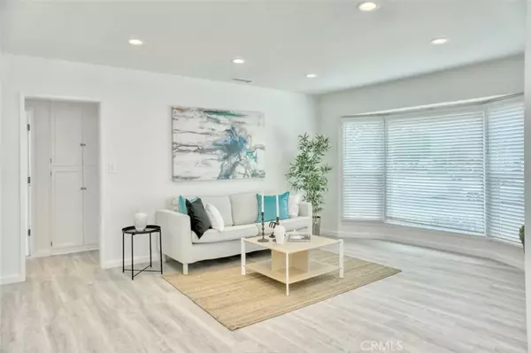 5636 Bellflower Boulevard, Lakewood, CA 90713