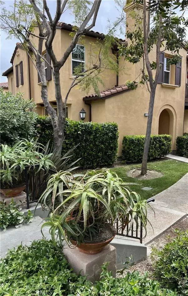 35 Walbert Lane, Ladera Ranch, CA 92694