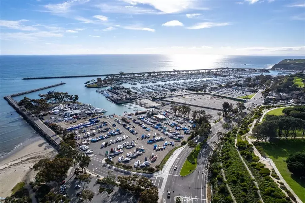 Dana Point, CA 92629,3327 Doheny Way