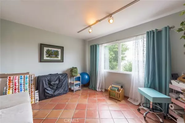 Agoura Hills, CA 91301,29204 Deep Shadow Drive