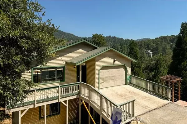454 Delle Drive, Crestline, CA 92325
