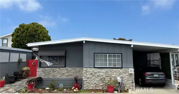 100 Yorktown, Newport Beach, CA 92660