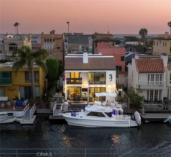 16692 Intrepid Lane, Huntington Beach, CA 92649