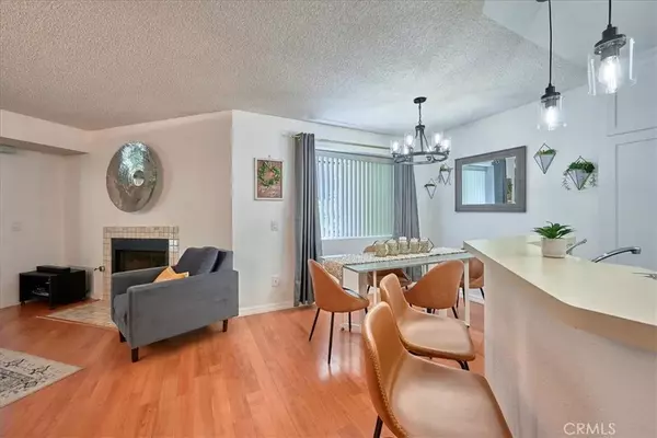 San Diego, CA 92126,9771 Mesa Springs Way #113