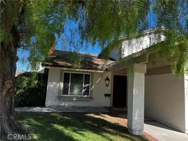 Irvine, CA 92606,3832 Faulkner Court