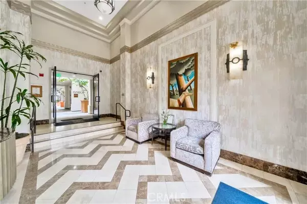 Playa Vista, CA 90094,5625 Crescent Park West #139