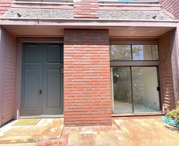 Marina Del Rey, CA 90292,13044 Mindanao Way #3