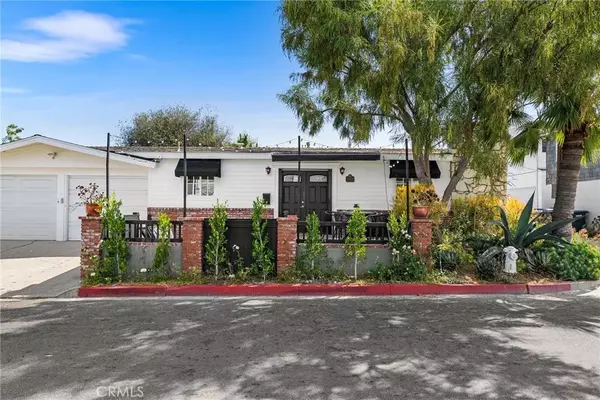 Corona Del Mar, CA 92625,700 Jasmine Avenue