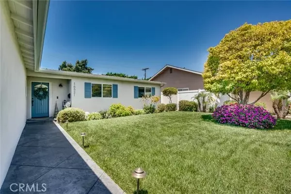 Huntington Beach, CA 92647,16521 Rhone