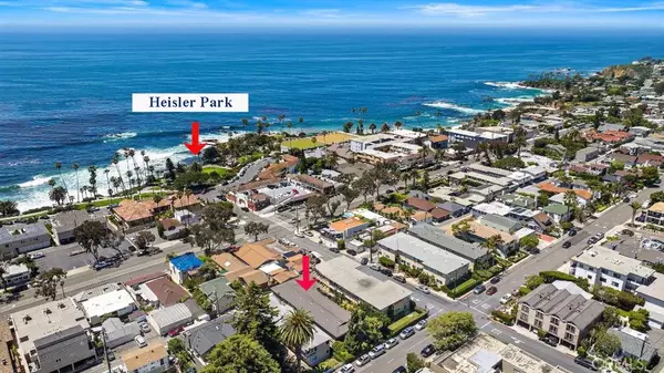 Laguna Beach, CA 92651,387 Cypress Drive #7