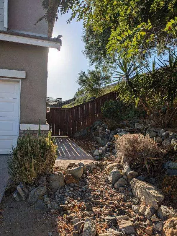 Murrieta, CA 92563,37185 Moonbeam Court